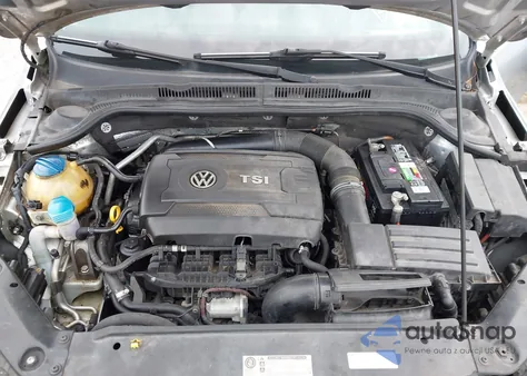 2015 Volkswagen Jetta 1.8T Se z USA, uszkodzony, nr VIN 3VWD17AJXFM233160